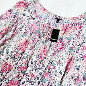 Torrid Womens Plus Size 4 Pink Blue Paisley Medallion Babydoll Keyhole Top NEW